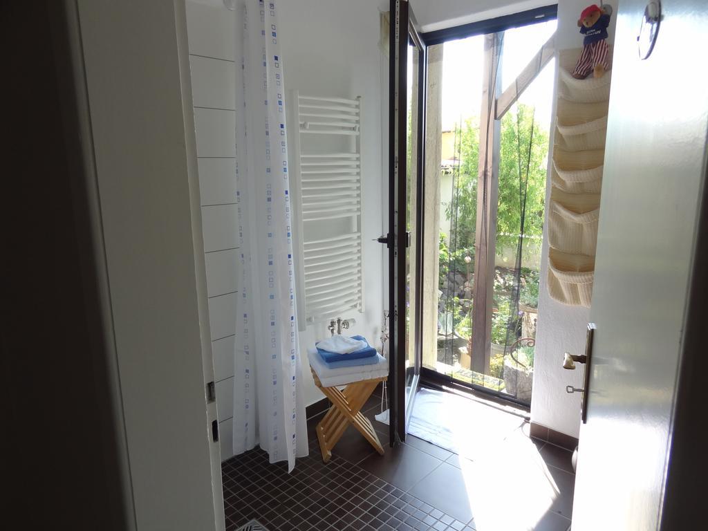 Ferienwohnung Vogt Mertloch Kamer foto